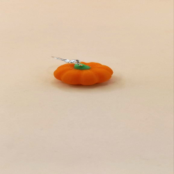 Mini Halloween Pumpkin Earrings – Festive Plastic Earrings for Halloween Fun