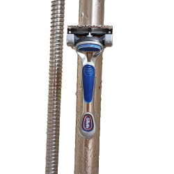 Razor Holder for Shower Rail – Convenient and Secure Storage