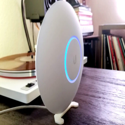 Ubiquiti UniFi AP AC Pro...