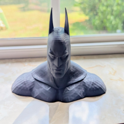 Batman Bust – Iconic...