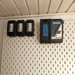 DRT50 18V Cordless Router Wall Mount – Secure Storage Holder for Router