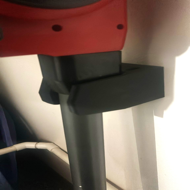 M18 Vacuum Mount – Wall Bracket for Secure Storage of Cordless Vacuum