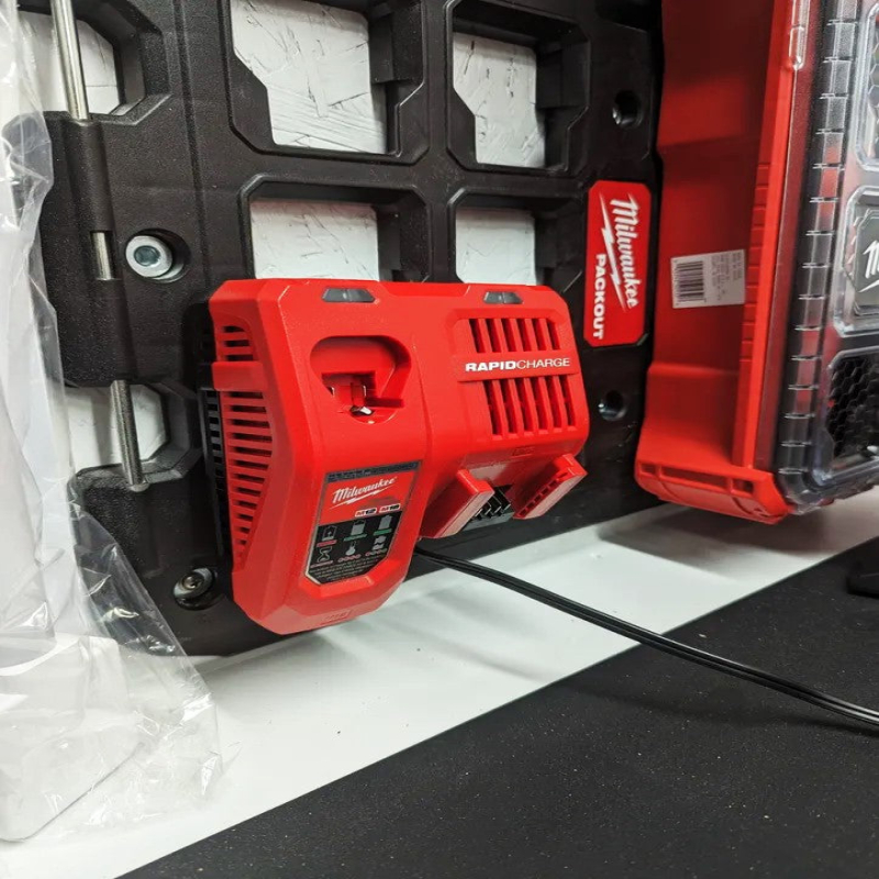 Packout Bracket for Rapid Chargers – Compatible with M12 & M18