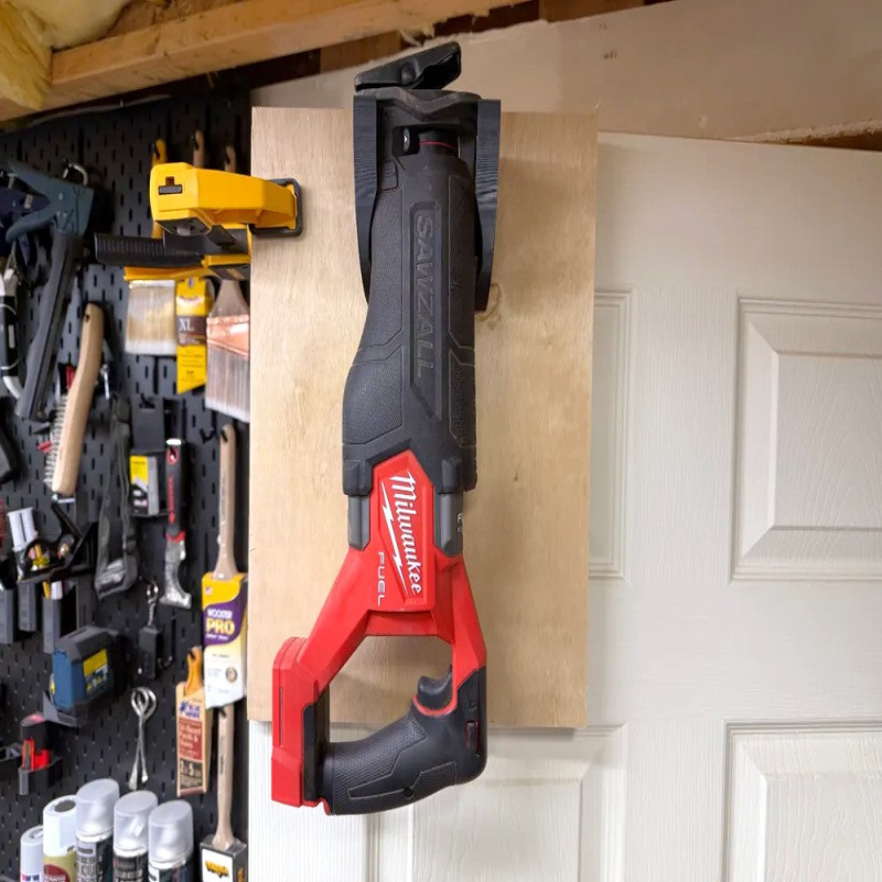 M18 FUEL Sawzall Wall Mount – Heavy-Duty Storage Bracket Secure Tool